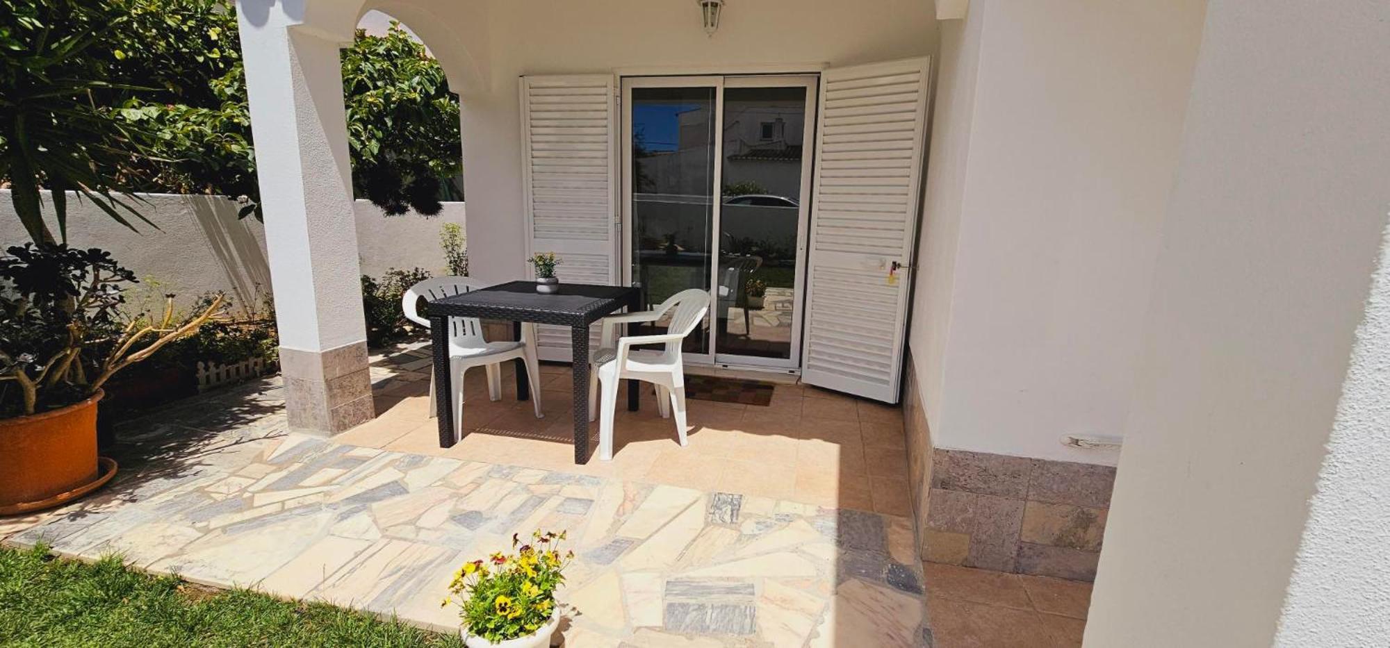 Lemon Tree Relaxing Guesthouse Лагос Екстериор снимка